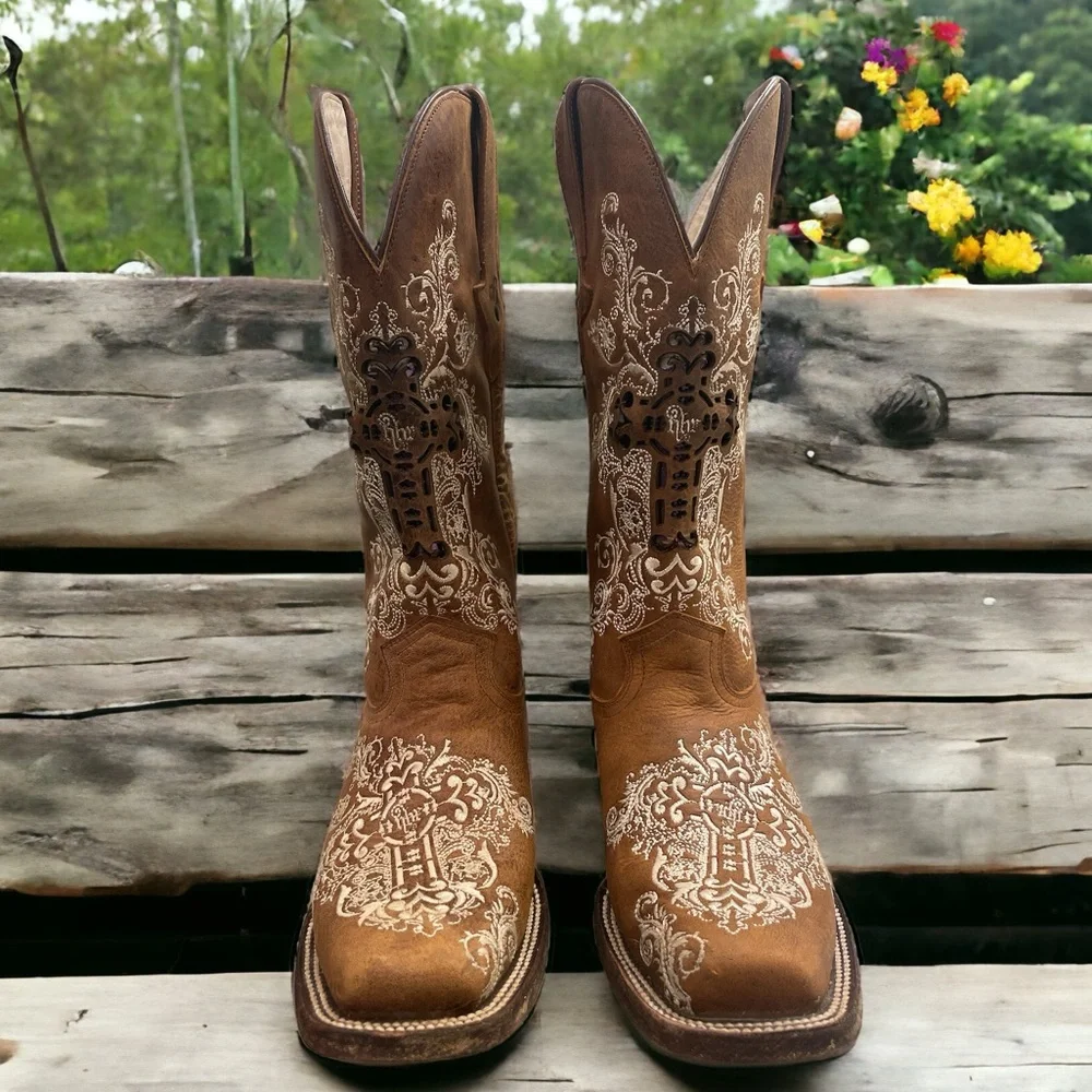 Dusty Rocker Boots - Picture 3 of 12